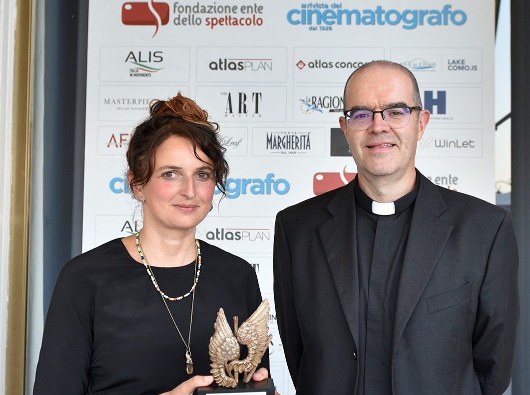 Alice Rohrwacher e don Davide Milani – foto di Anna D’Agostino